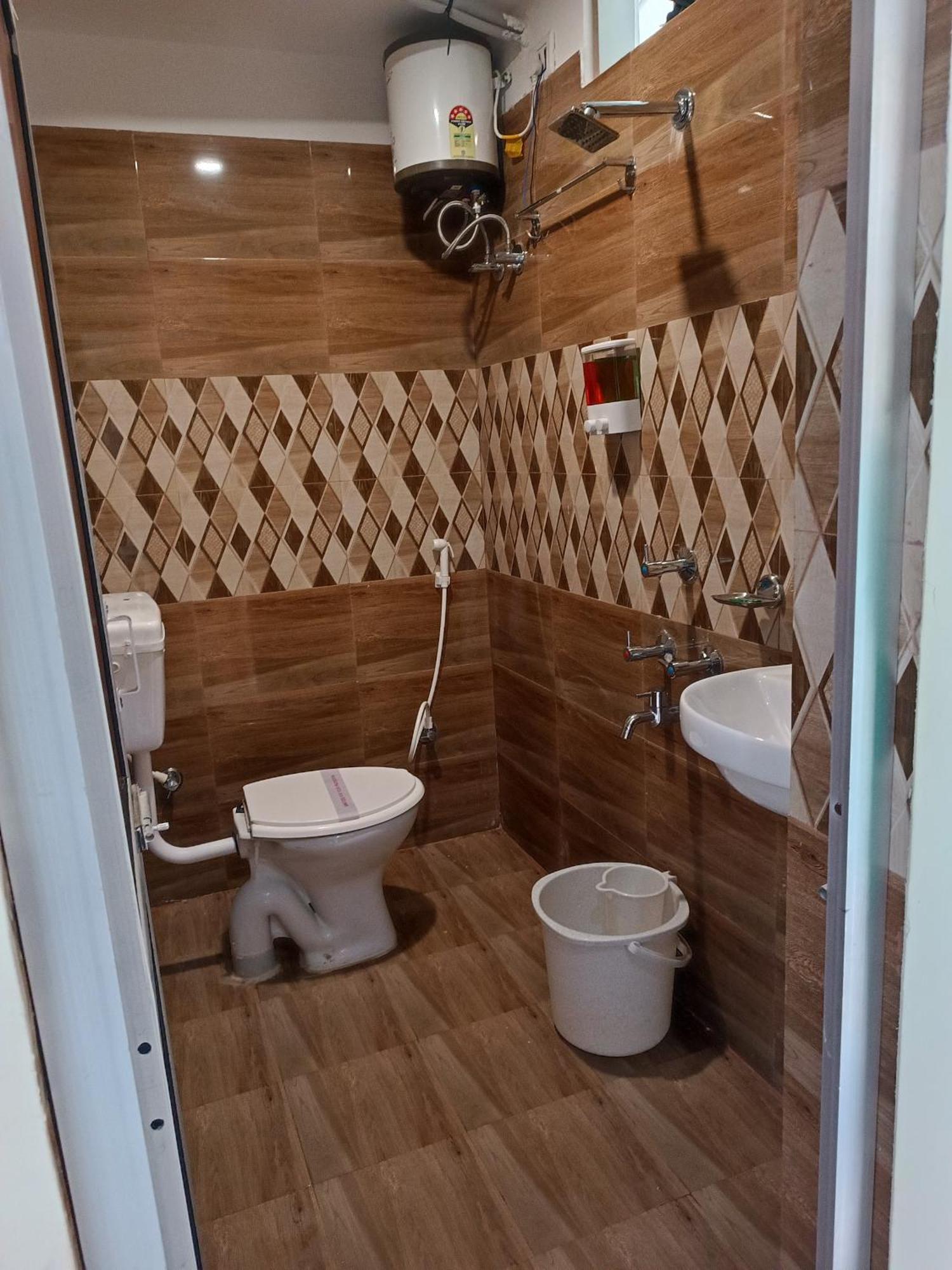 Mom Hotel - Unit Of Mom Hotel Пури Екстериор снимка