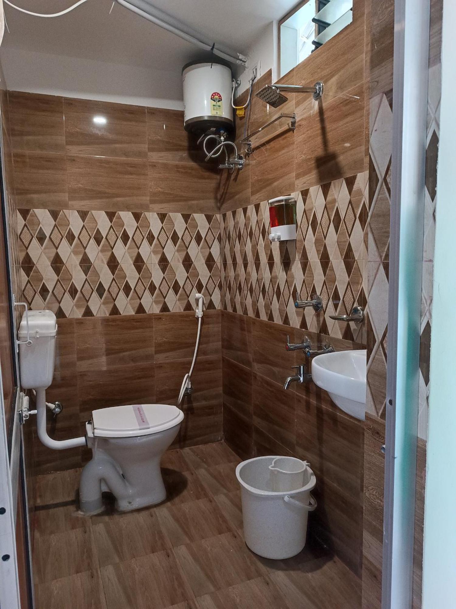 Mom Hotel - Unit Of Mom Hotel Пури Екстериор снимка