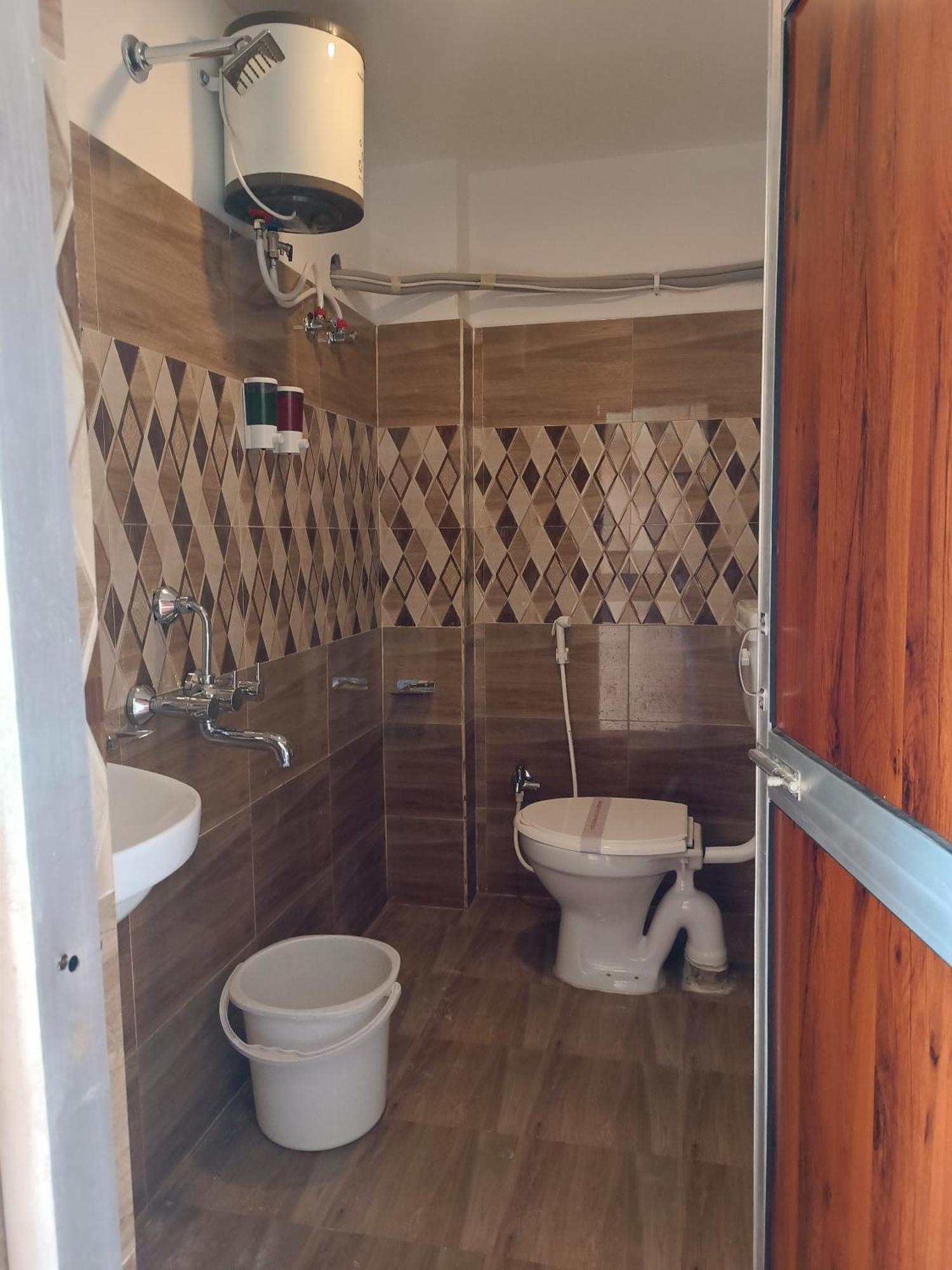 Mom Hotel - Unit Of Mom Hotel Пури Екстериор снимка