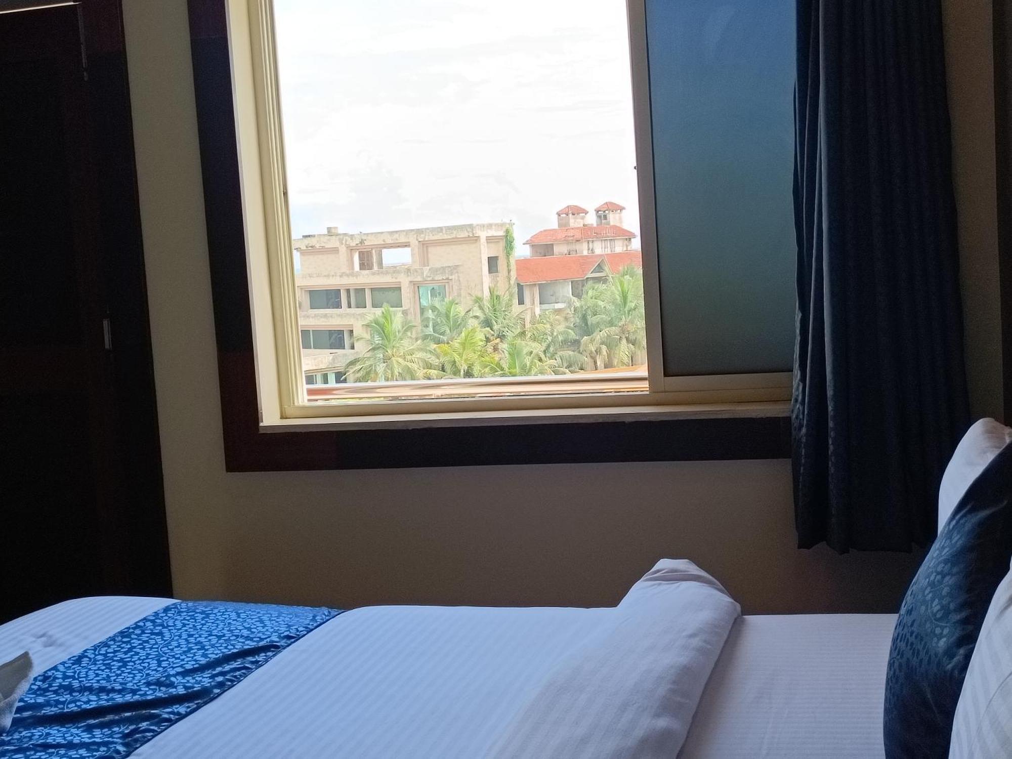 Mom Hotel - Unit Of Mom Hotel Пури Екстериор снимка