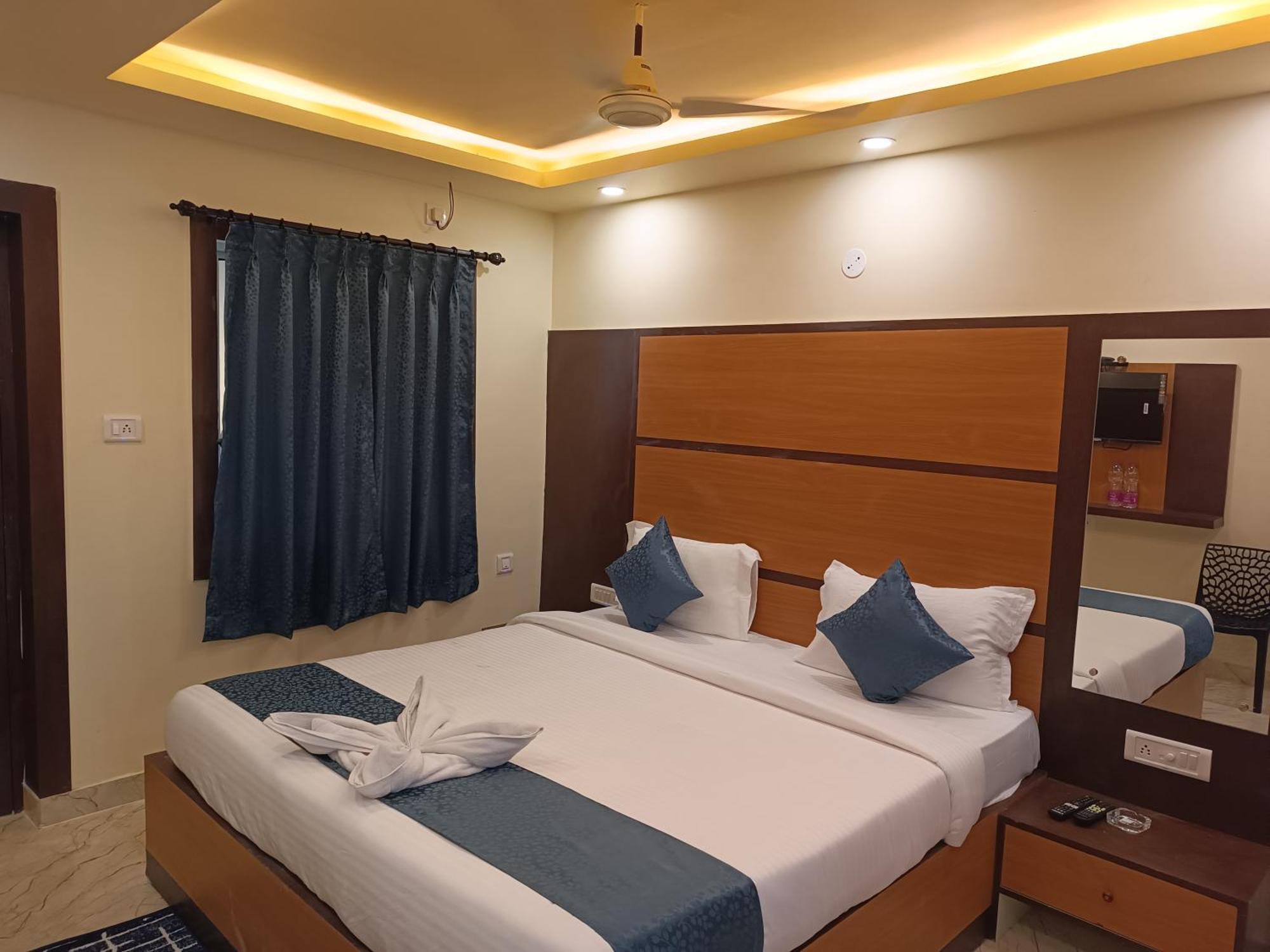 Mom Hotel - Unit Of Mom Hotel Пури Екстериор снимка