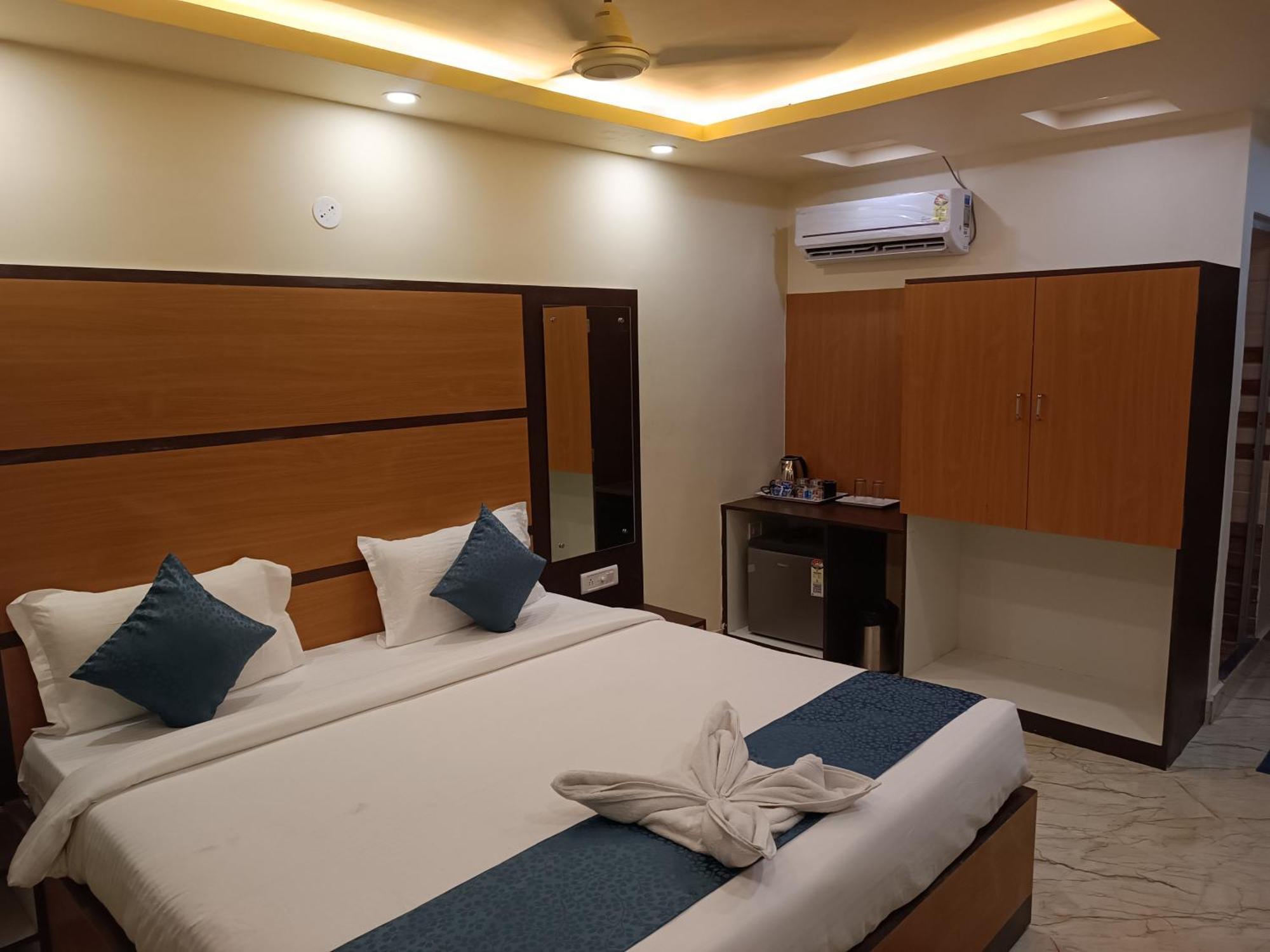 Mom Hotel - Unit Of Mom Hotel Пури Екстериор снимка