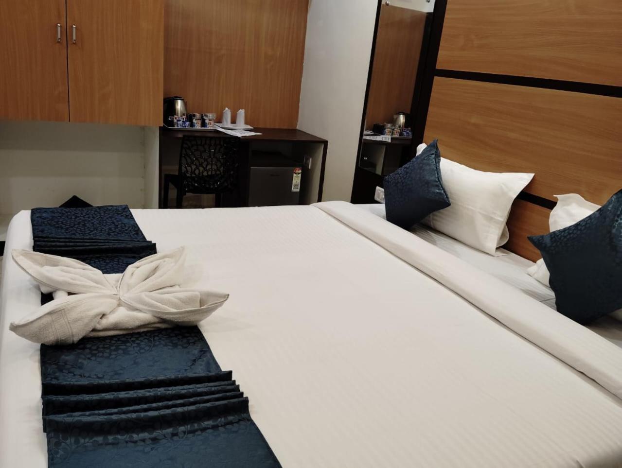 Mom Hotel - Unit Of Mom Hotel Пури Екстериор снимка